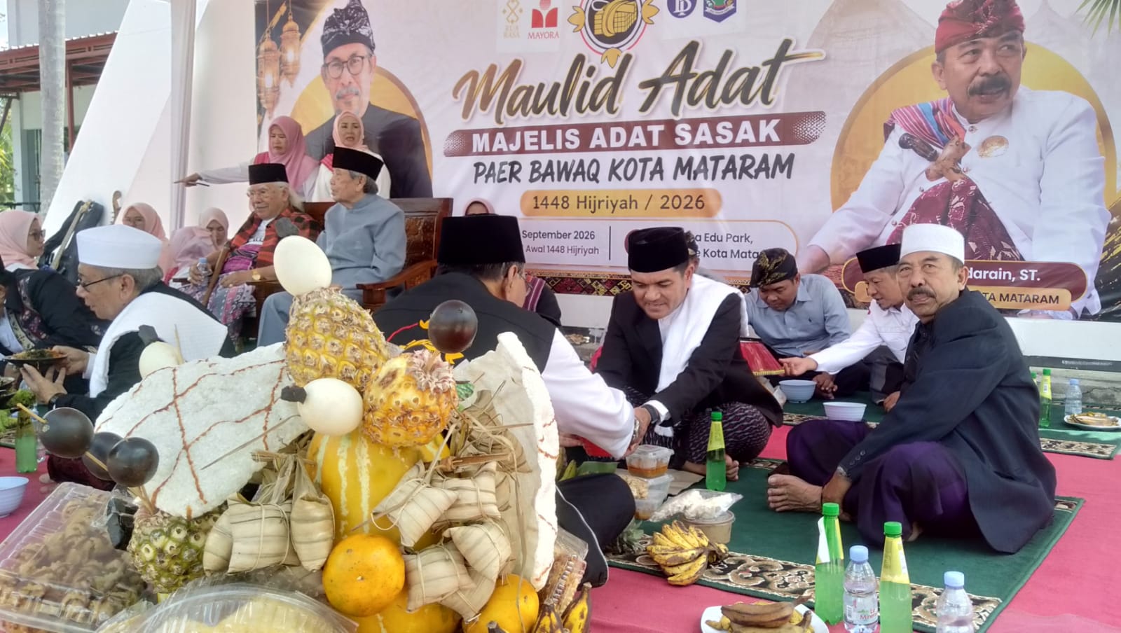 Meriahnya Perayaaan Maulid Nabi di Lombok.